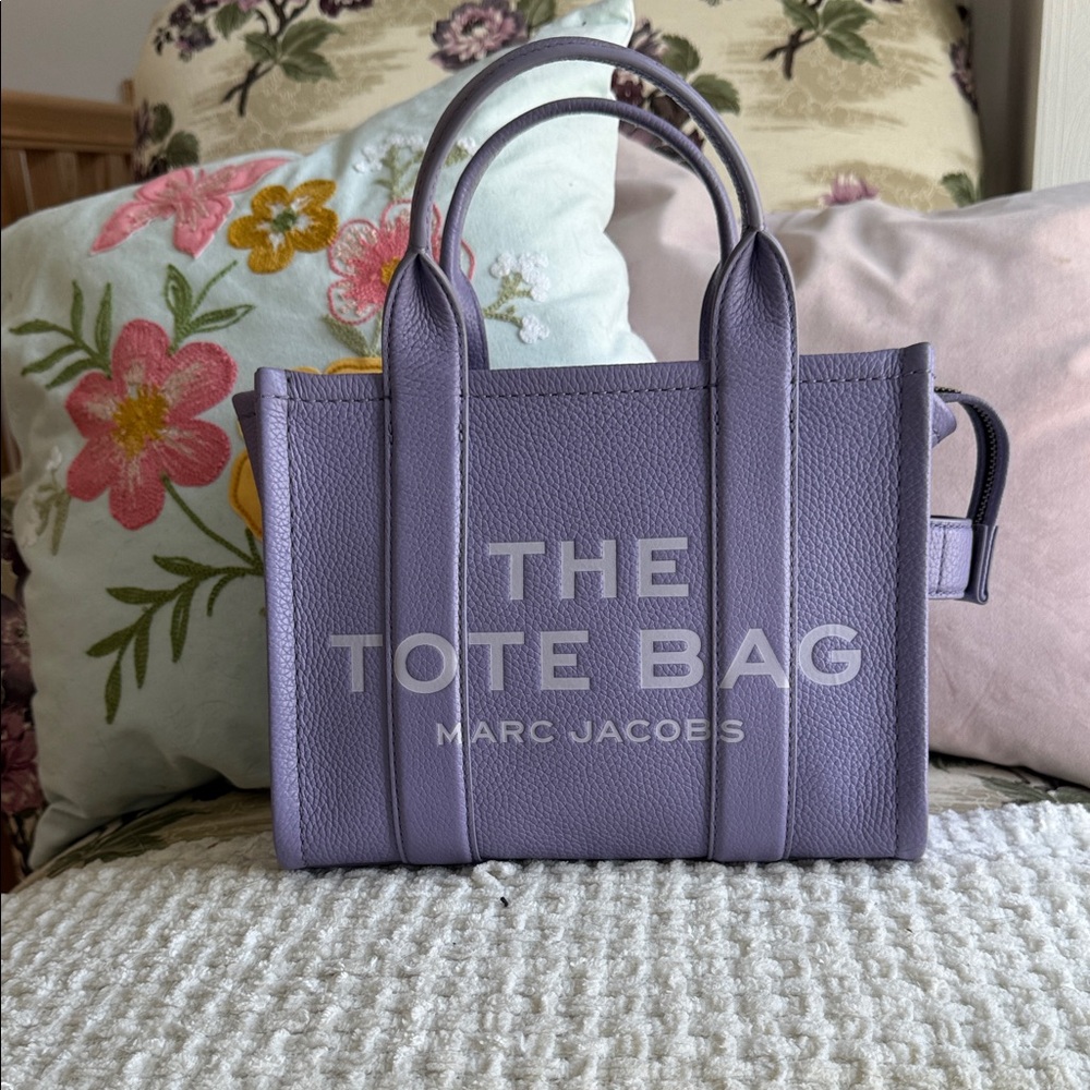 Marc Jacobs Lilac The Tote Bag